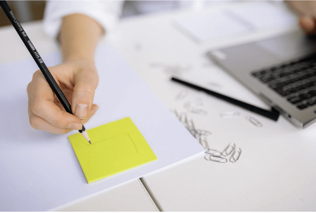 애드센스 승인을 받고 나서,
수익이 거의 움직이지 않던 시기